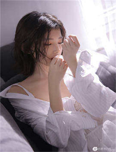 三男玩一女三A片