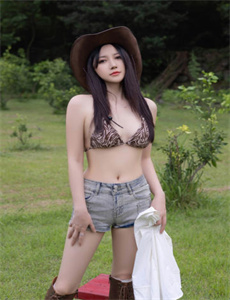 欧美女人和动物